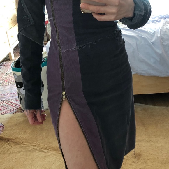 Very rare preloved courdoroy bodycon dress - Picture 5 of 7